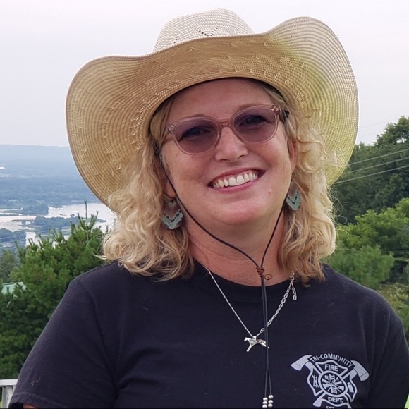 Meet your Posher, Wendy - Picture 3 of 4